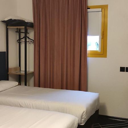 Welcomotel Beauvais Aeroport Buitenkant foto